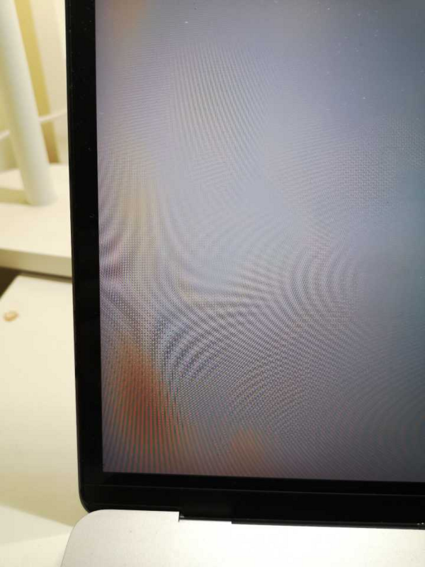 mac屏幕局部变红的原因是什么?