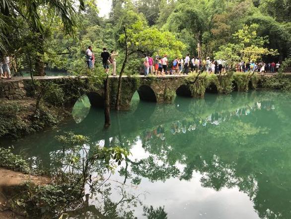 武汉-常德-镇远-千户苗寨-贵阳-黄果树瀑布-凤凰古镇旅游攻略