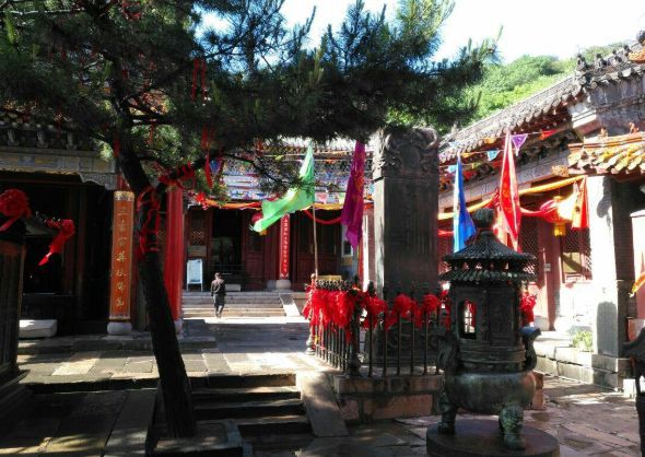 年3月20日起泰山碧霞祠、普照寺及王母池恢复开放