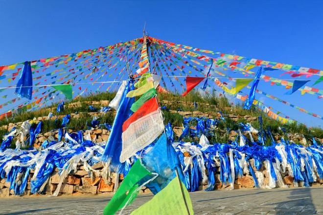 乌兰布统草原在哪里 乌兰布统草原旅游攻略