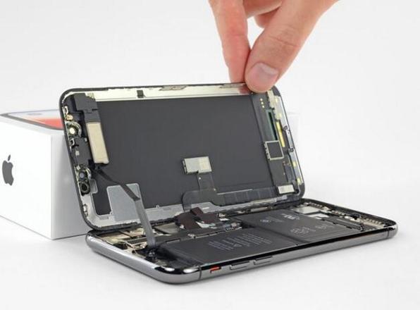 教你如何自己动手给 iPhone X 更换电池