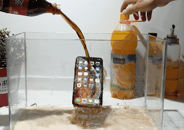 被误解的 iPhone XS Max 防水功能，进水并不保修