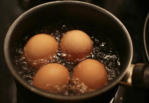 孕妇梦见煮鸡蛋是什么意思