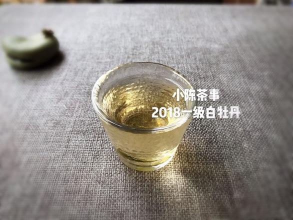 白茶怎样区分好坏（掌握这6点轻松辨别白茶品质好坏）