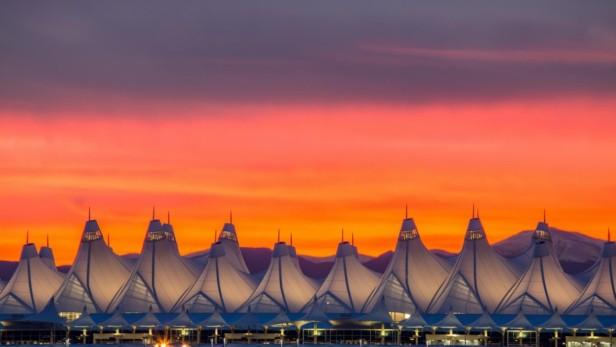 世界十大最大机场排名2022（带你领略全球规模最大的机场）