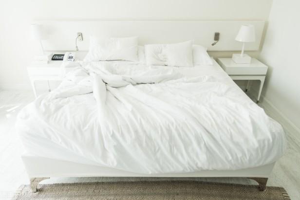 生活中如何选择床单和床笠 床单和床笠有什么区别呢