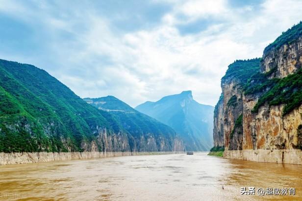 千里江陵什么意思呢（白帝城和江陵相距一千里的意思）