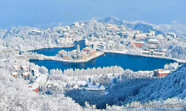 湖北著名景点九宫山在哪里（九宫山风景名胜区位于幕阜山脉）