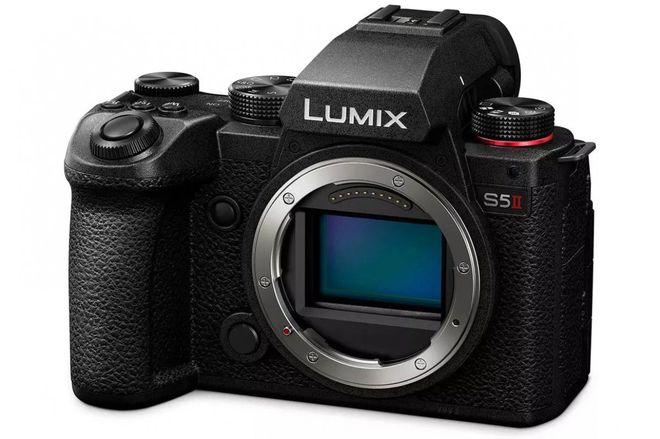 《松下 LUMIX S5II / S5IIX 全画幅无反相机》预售：单机首发价 11498 元起