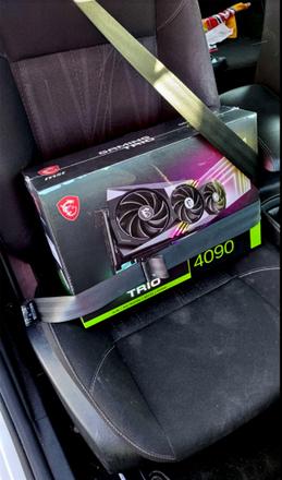 NVIDIA官方宣布，取消发布RTX 4080 12GB！