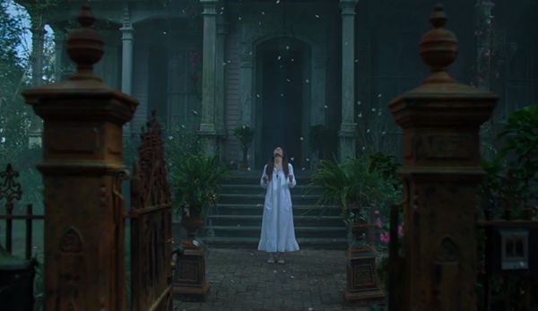 《梅菲尔女巫》正式预告来袭，由达达里奥主演