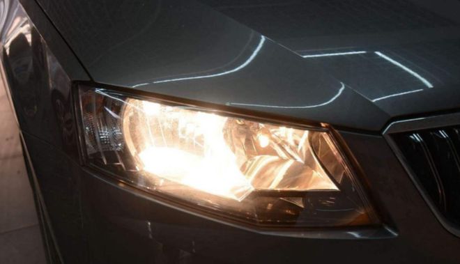 汽车卤素大灯的缺点是什么？你该知道这几点