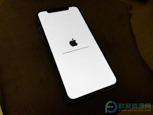 iphone13死机了关不了咋办