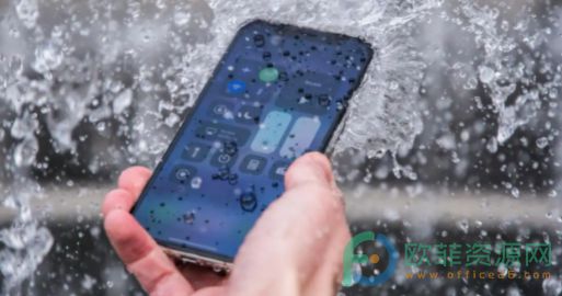 iPhone13进水了怎么办