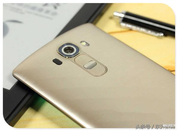 LG G4实测：曲面屏幕，B门快门模式，快速充电