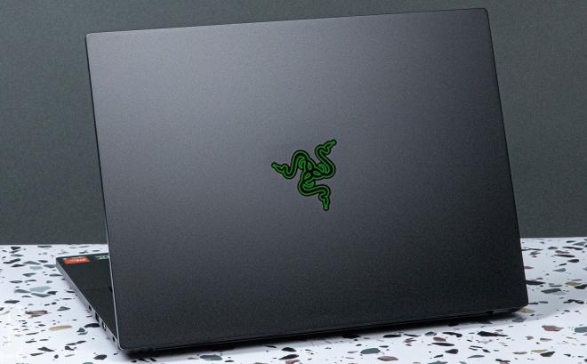 [评测]Razer Blade 16强大配置，畅爽游戏无压力！