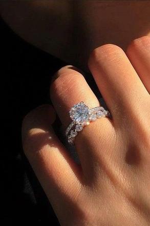 订婚戒指和结婚戒指有什么区别（订婚戒指和结婚戒指不同之处）