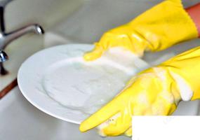 常常用洗洁精对身体有害吗 如何安全应用洗洁剂