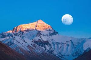 世界山峰高度排名前十（带你领略海拔最高的十大山脉）