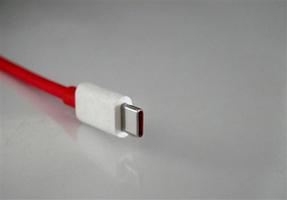 USB-IF组织正式发布了全新的USB4 v2.0标准规范