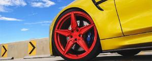 宝马红色轮胎是什么？
